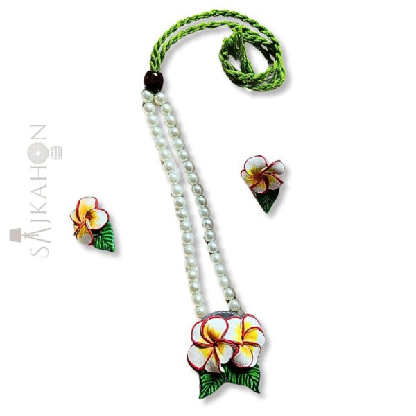 Graceful White Kathgolap Clay Jewellery Set with Beads