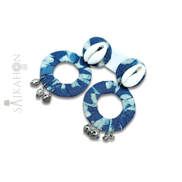Title:
Ocean Bloom Shell Hoop Earrings