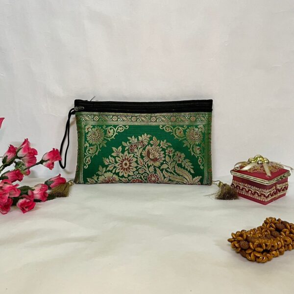 Elegant Banarasi Handmade Wallet – 10x5 inch | 3 Zip Closure | Lightweight & Stylish
