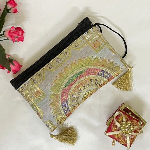 Elegant Banarasi Handmade Wallet – 10x5 inch | 3 Zip Closure | Lightweight & Stylish