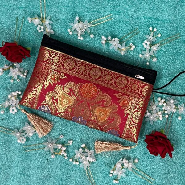 Elegant Banarasi Handmade Wallet – 10x5 inch | 3 Zip Closure | Lightweight & Stylish
